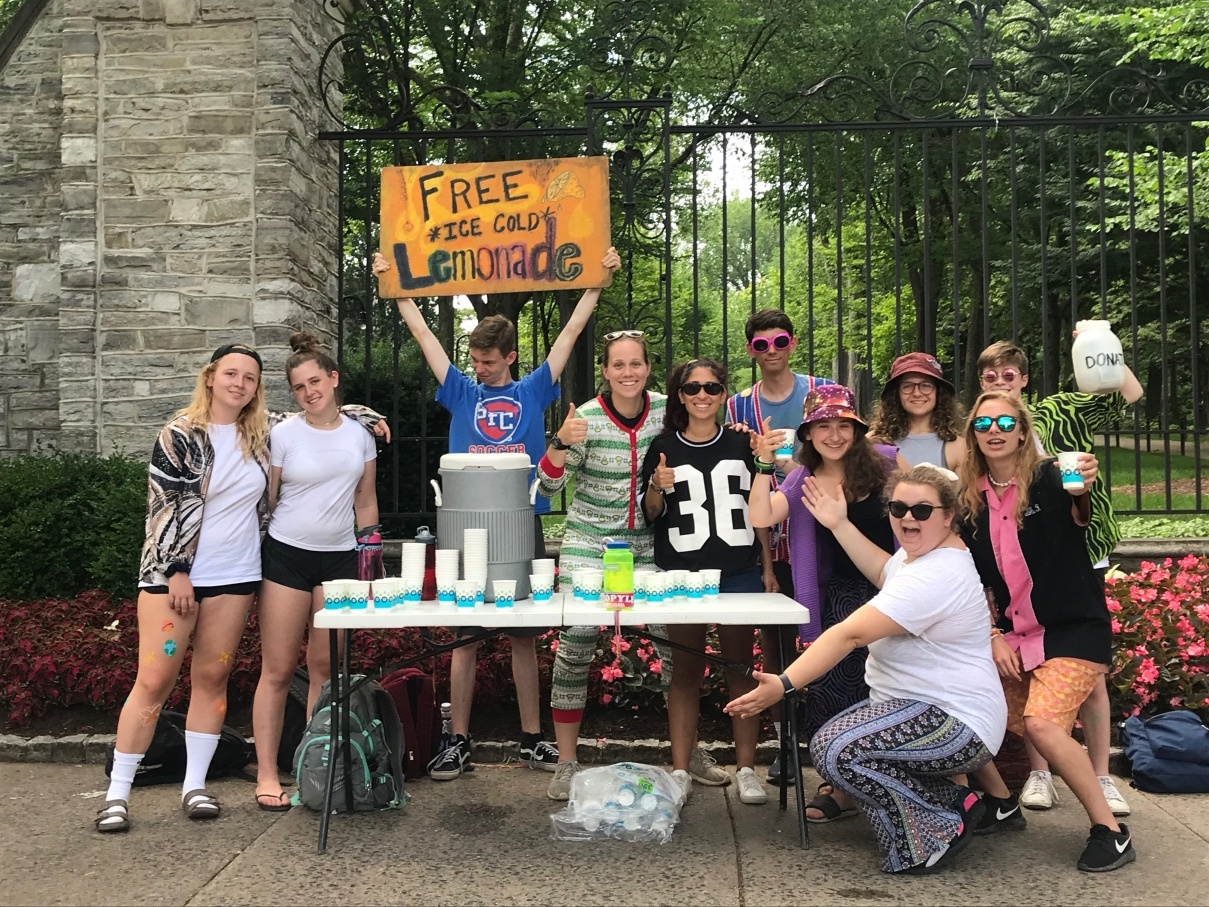 Most-fun-Summer-Job-for-college-students