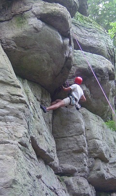 Rock-climbing-camps-for-teens.jpg