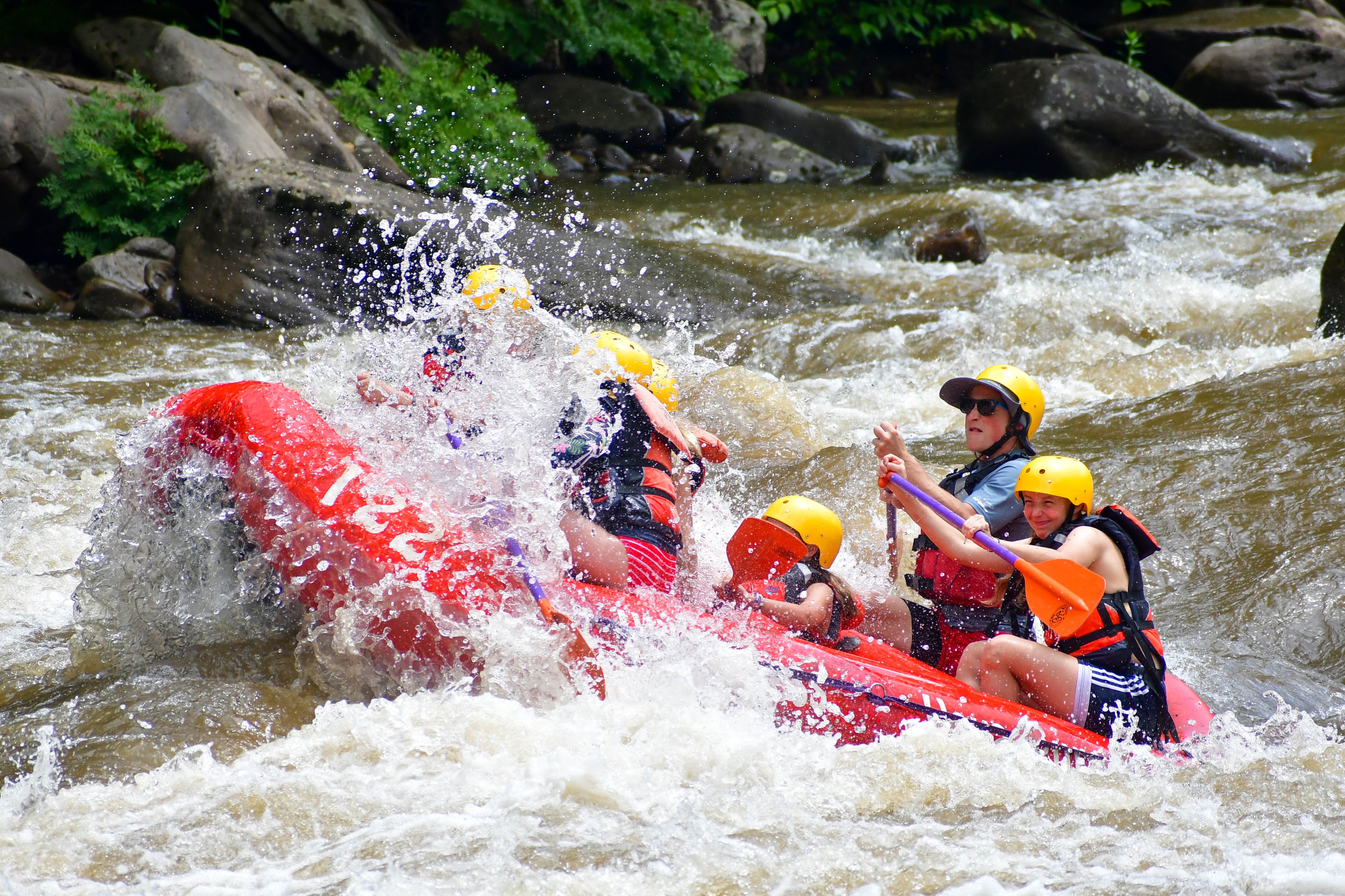 What-water-rafting-teen-summer-camp (5)