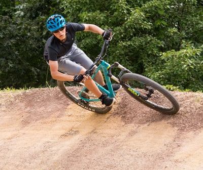 mountain-biking-summer-camps-for-teens-3