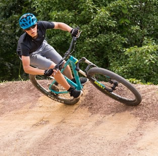 mountain-biking-summer-camps-for-teens-Jan-05-2024-01-04-47-6895-AM