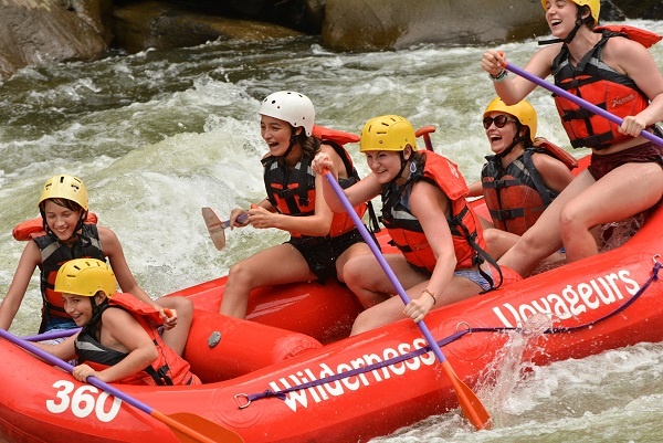 summer-camp-rock-climbing-1