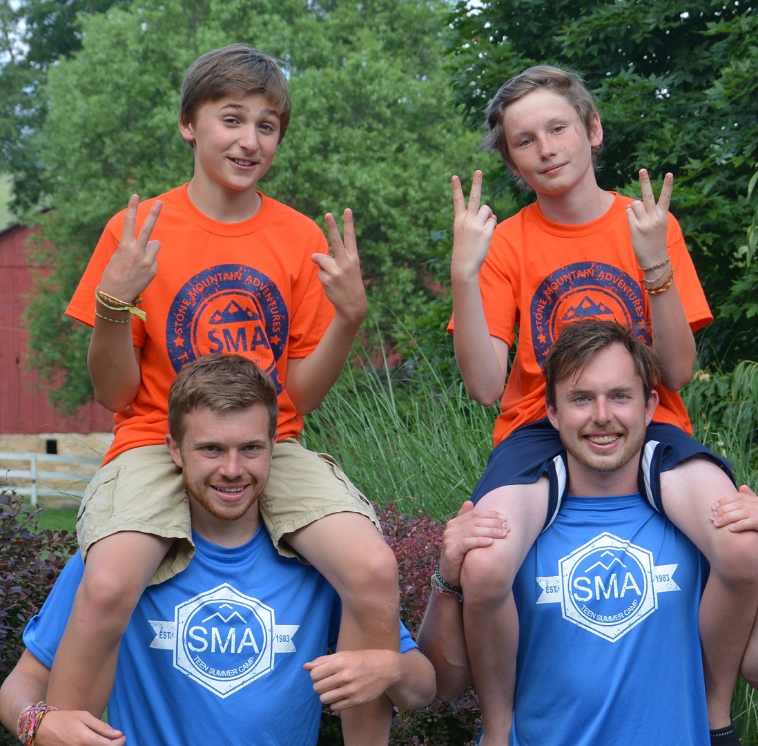 A group of Campers pose for a picture in SMA T-Shirt
